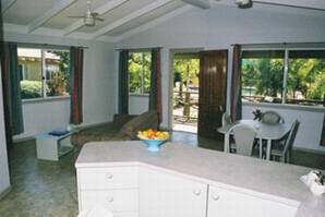 Palm Grove Caravan Resort