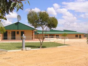Tressies Museum and Caravan Park