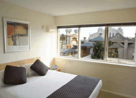 Easystay Studio Apartments
