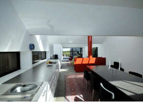 Consise by Moonlight Head Private Lodges
